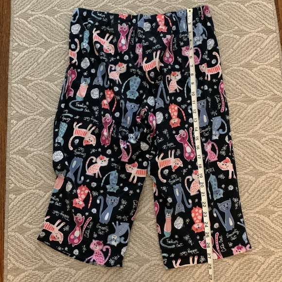 Secret Treasures Cat Capri Pajamas - Picture 6 of 9